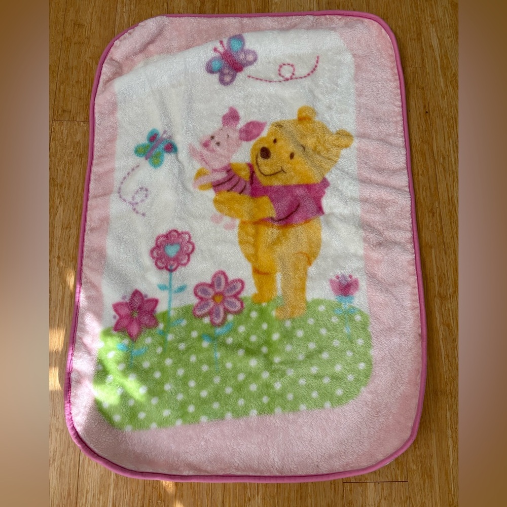 VNTG Winnie The Pooh Piglet Soft Fleece Baby Crib Blanket Pink Flowers 45"x31"